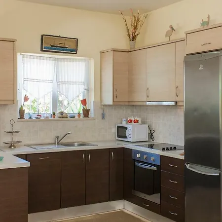 Cretamos Seaside كيساموس